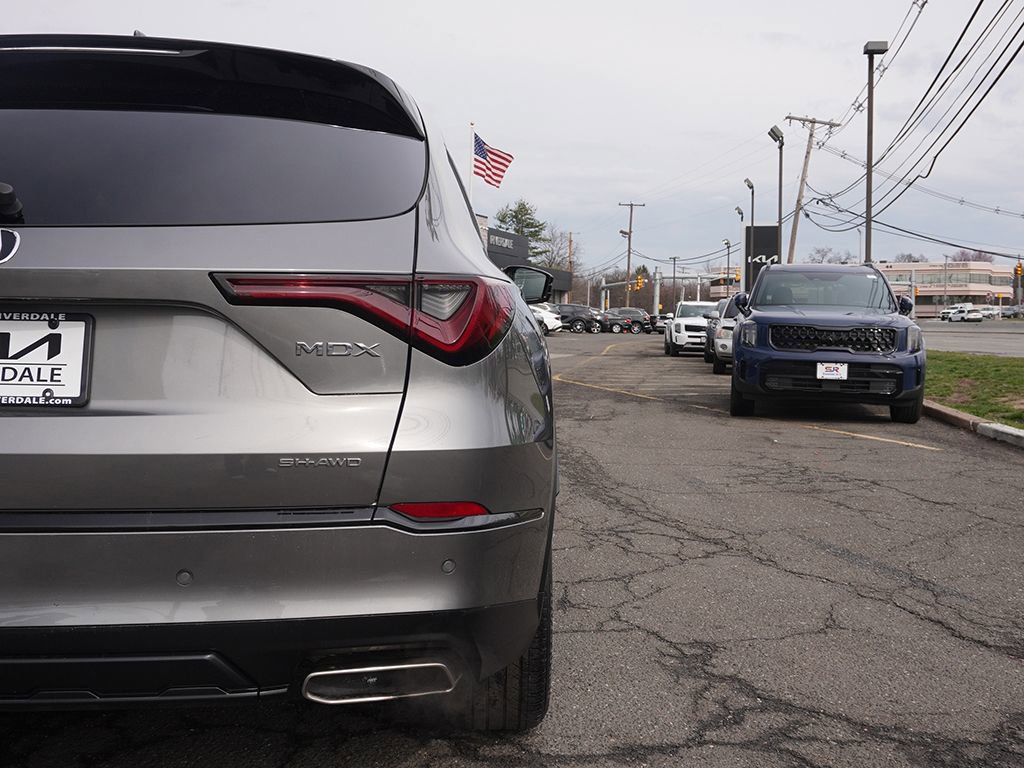 Used 2023 Acura MDX A-Spec image 18