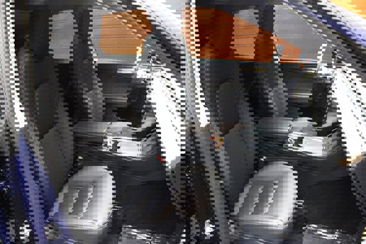 Used 2024 Tesla Model Y Performance image 8