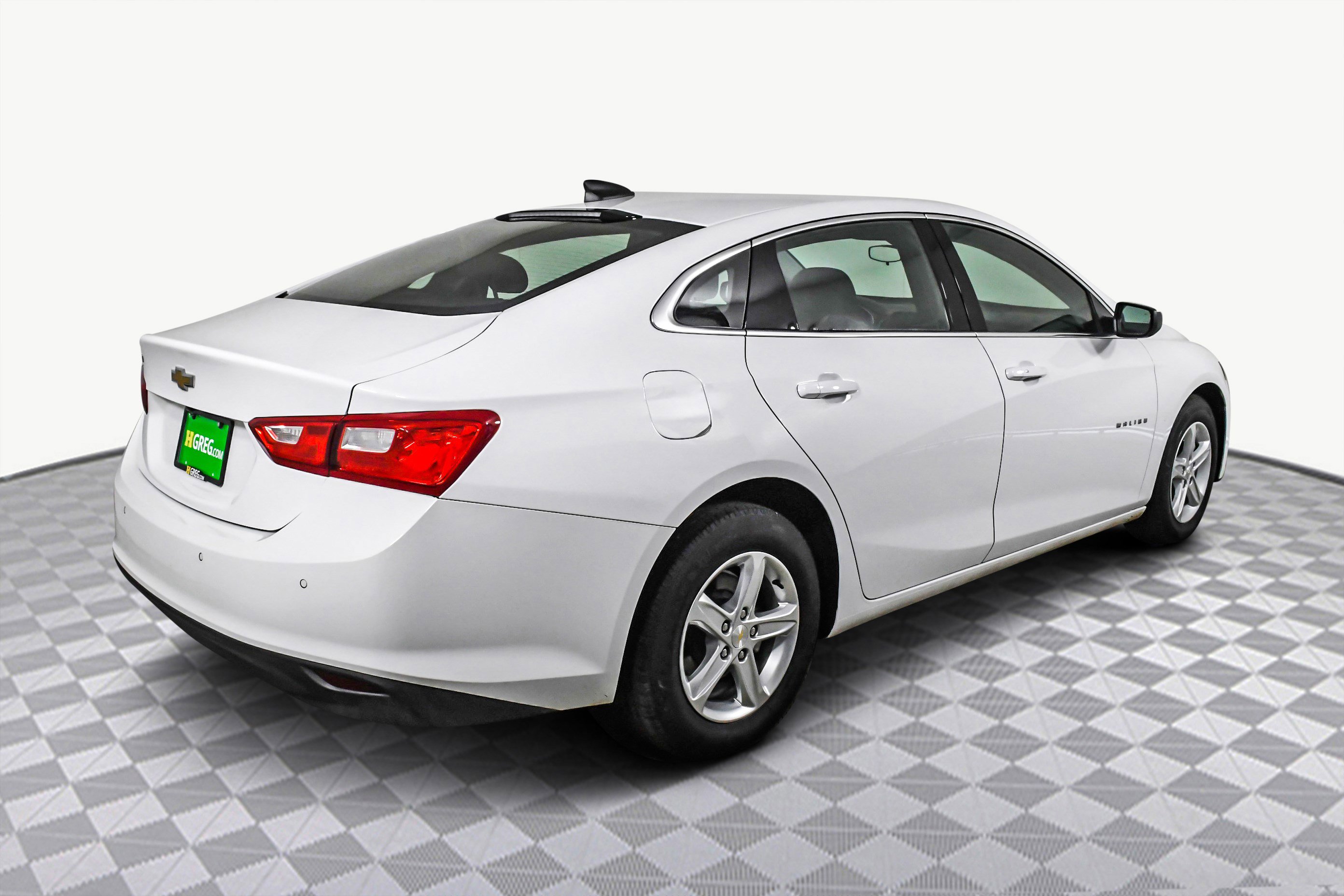 Used 2024 Chevrolet Malibu LS w/ Driver Confidence Package image 8