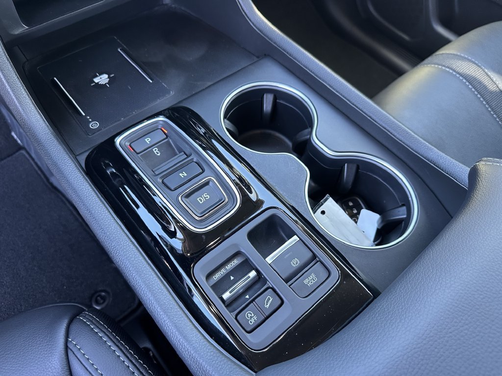 Used 2025 Honda Pilot Touring image 29