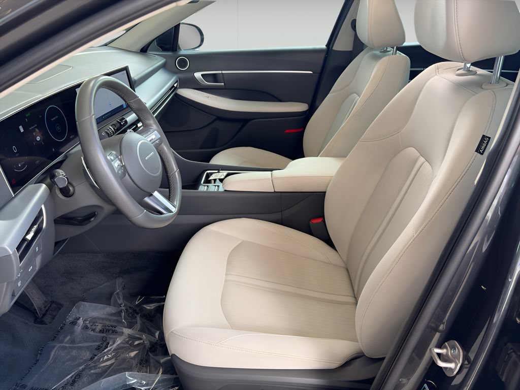 Used 2024 Hyundai Sonata SEL w/ Convenience Package FWD image 10