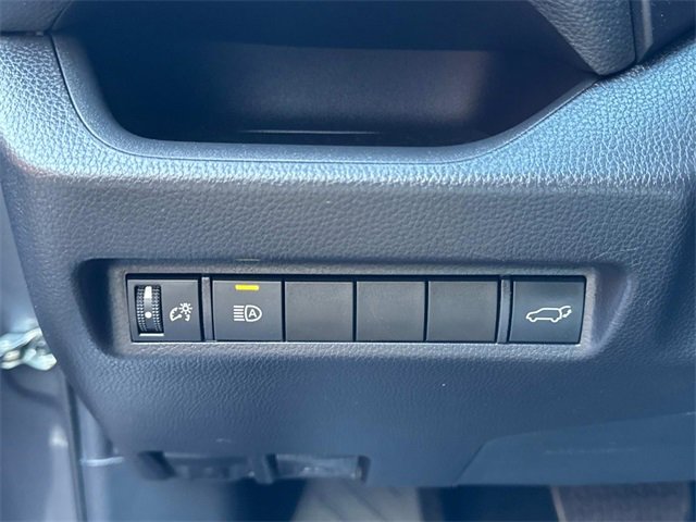 Used 2021 Toyota RAV4 XLE Premium image 26