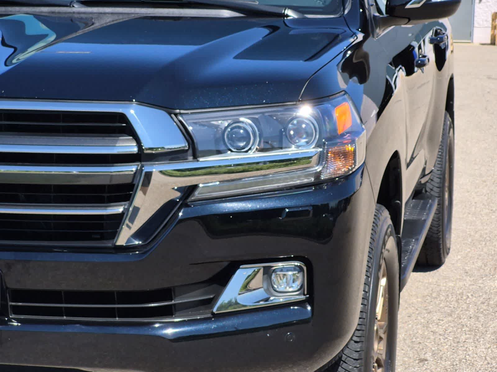 Used 2021 Toyota Land Cruiser Heritage Edition AWD/4WD image 11