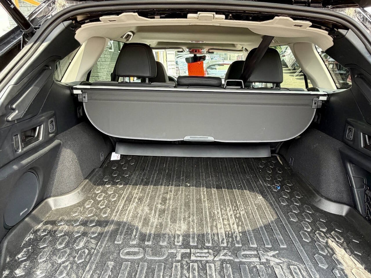Used 2025 Subaru Outback Onyx Edition AWD/4WD image 18