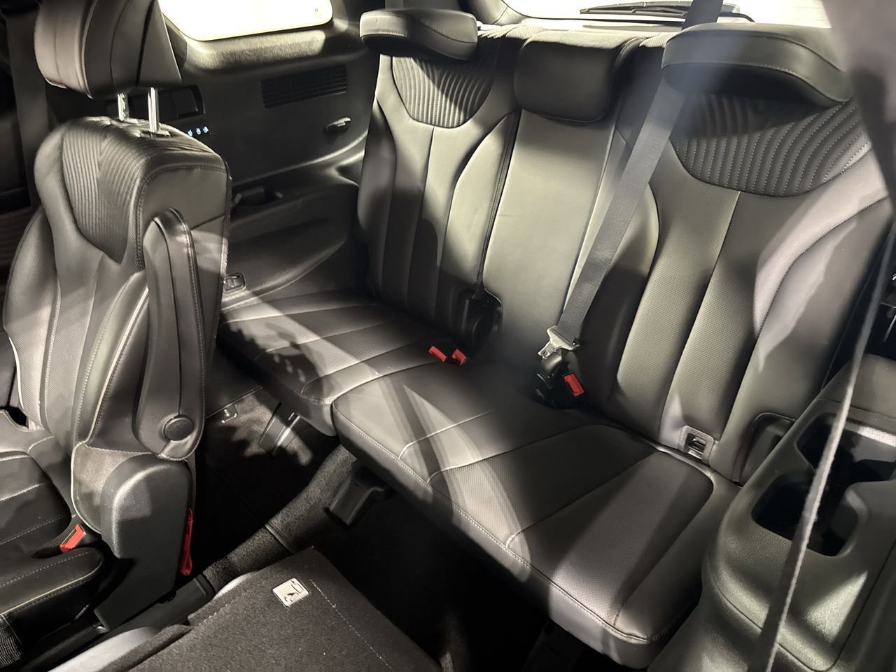 Used 2023 Hyundai Palisade Calligraphy w/ Cargo Package image 32