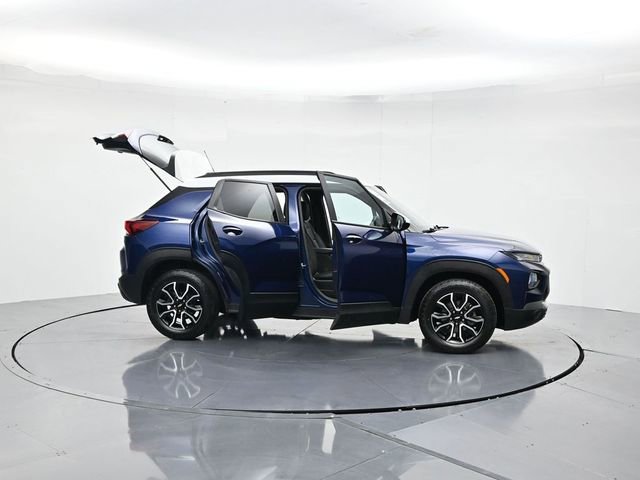 Used 2023 Chevrolet TrailBlazer ACTIV w/ Convenience Package image 44