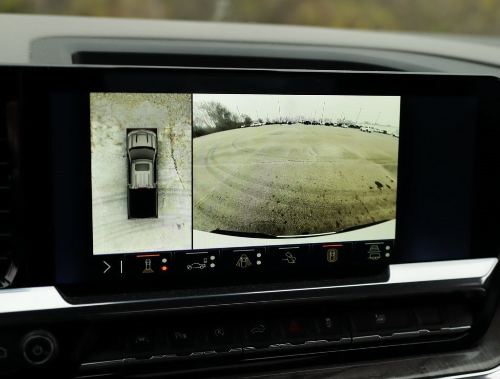 Used 2024 Chevrolet Silverado 1500 LTZ image 16