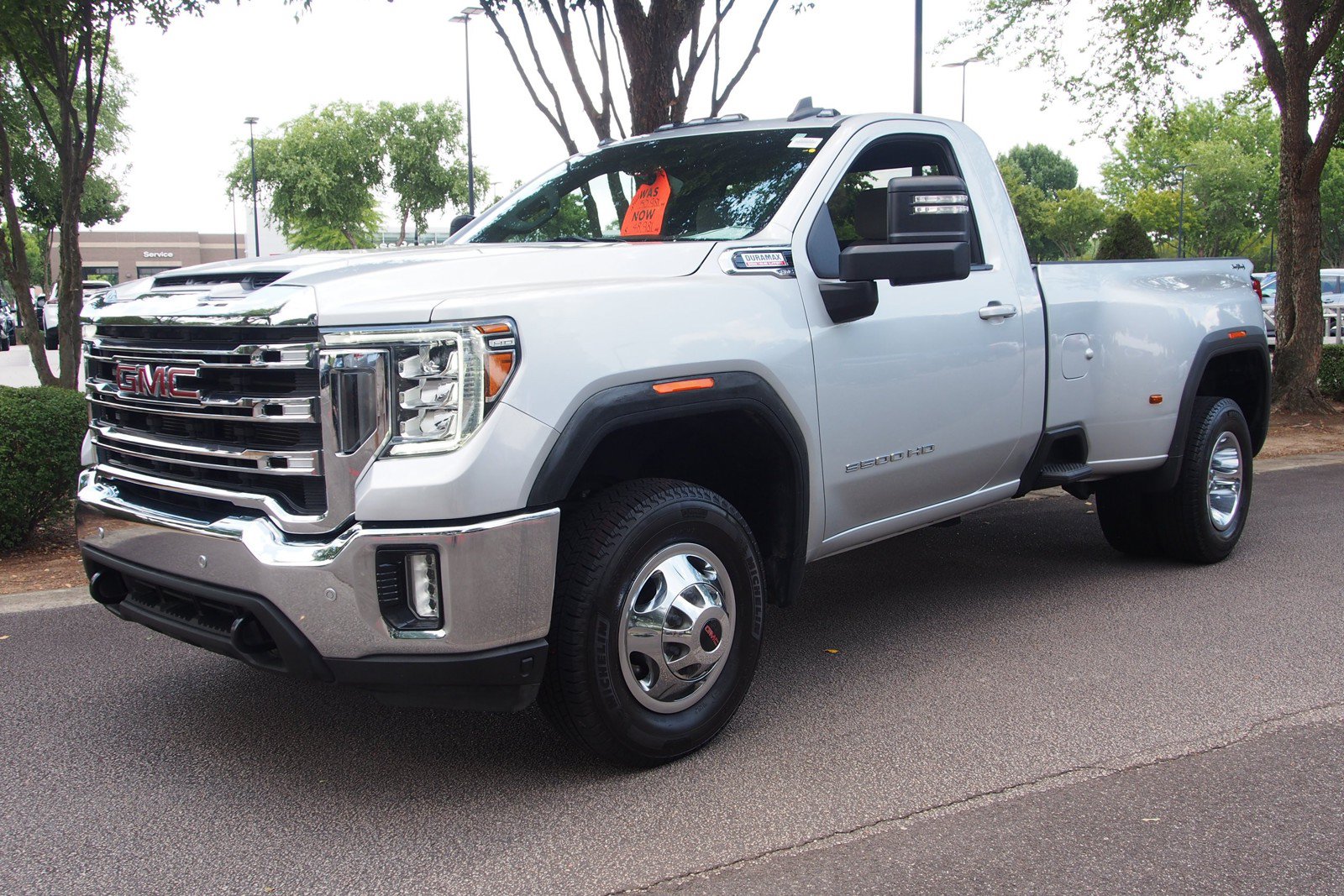 Used 2022 GMC Sierra 3500 SLE w/ SLE Convenience Package AWD/4WD image 3