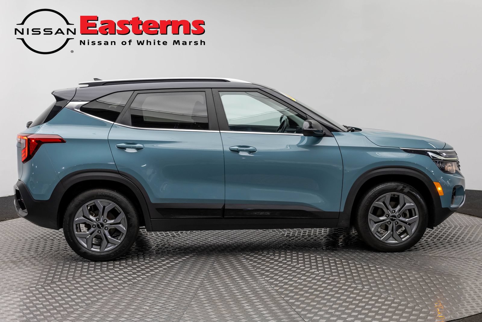 Used 2024 Kia Seltos S FWD image 4