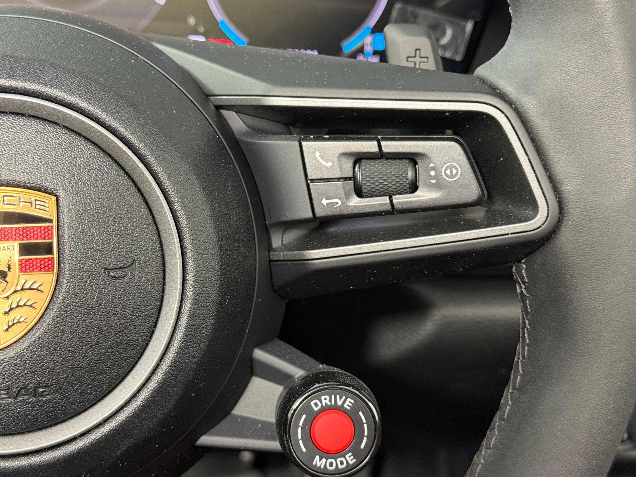 Certified 2025 Porsche 911 Carrera image 21