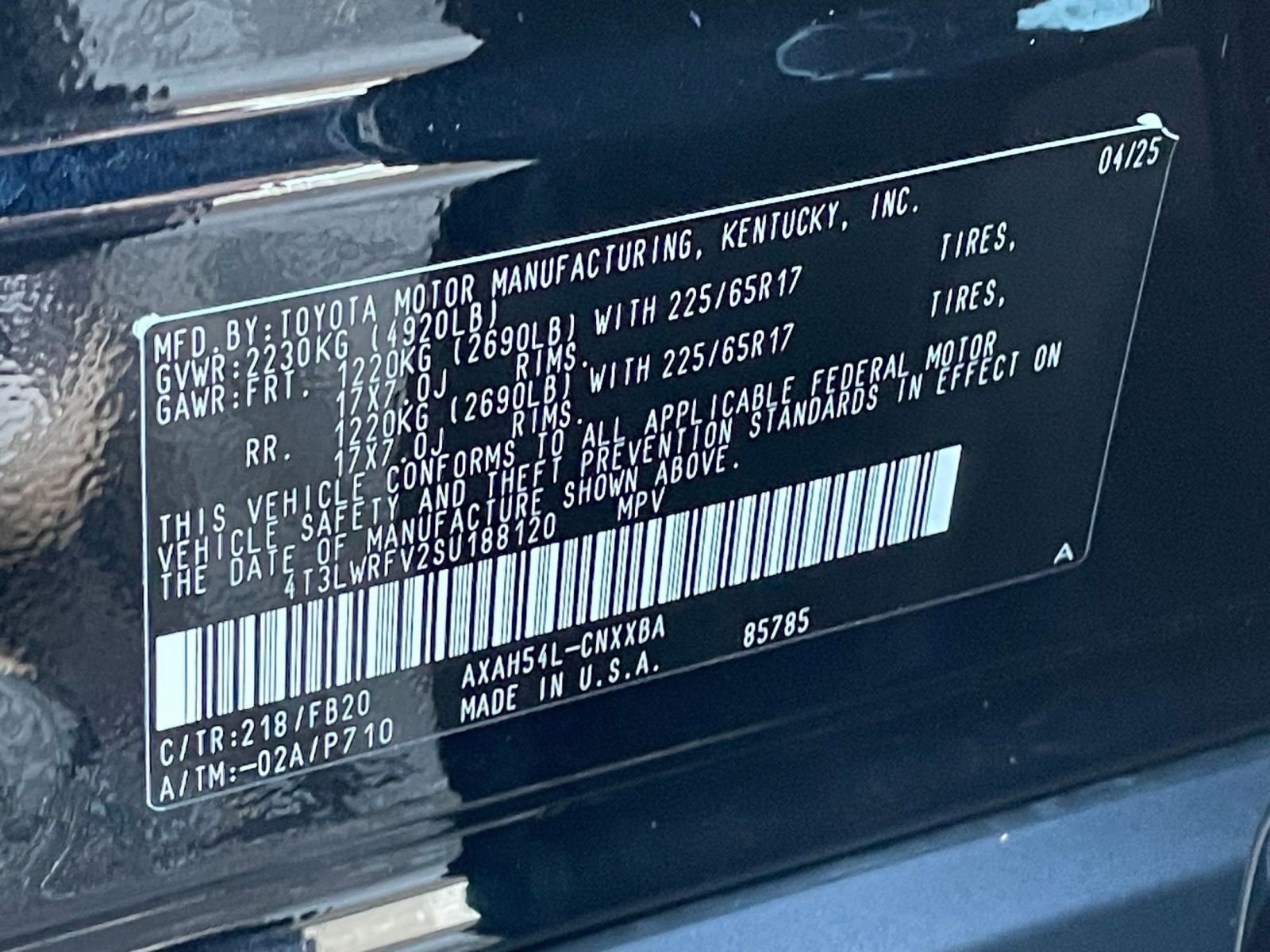 Used 2025 Toyota RAV4 LE image 28