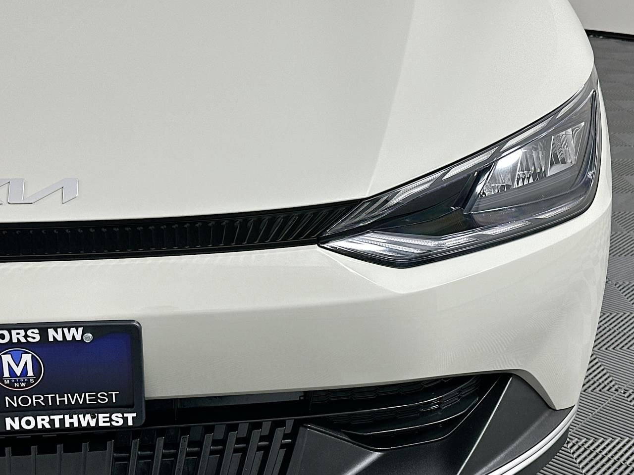 Used 2024 Kia EV6 Light image 4