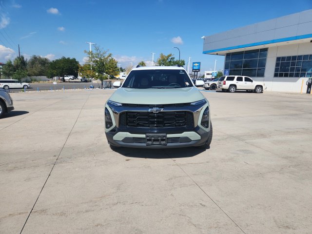 Used 2026 Chevrolet Equinox ACTIV w/ Convenience Package III AWD/4WD image 2