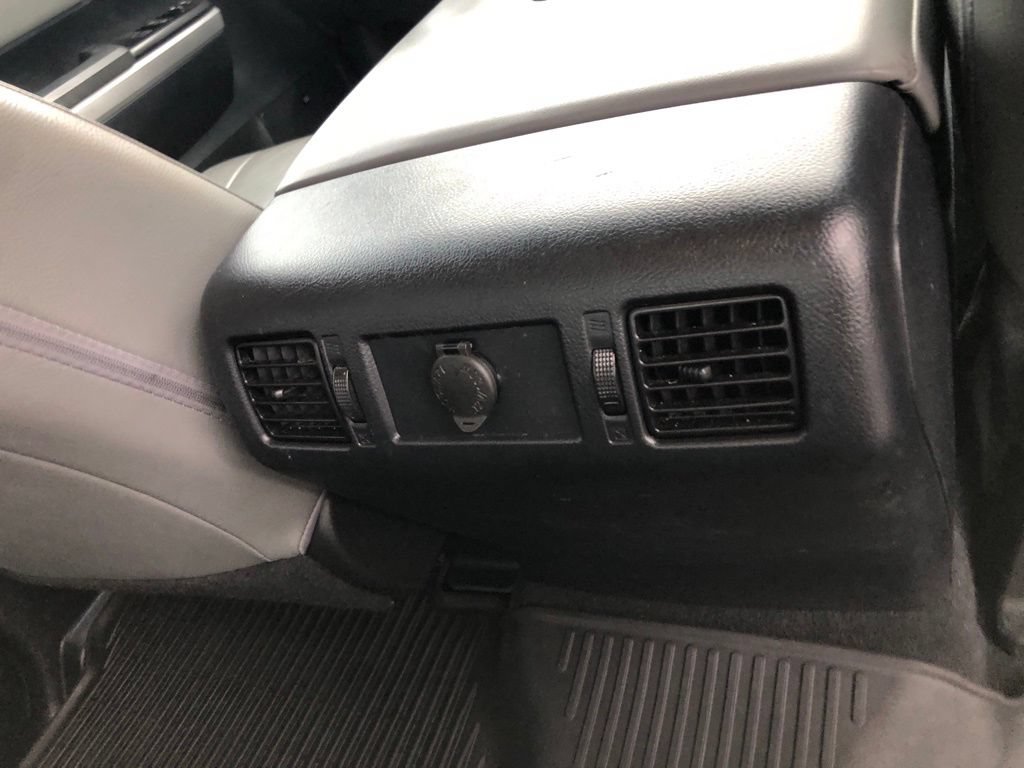 Used 2018 Toyota Tundra Limited w/ Limited Premium Package AWD/4WD image 22