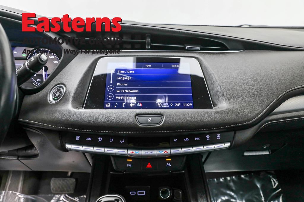 Used 2023 Cadillac XT4 Premium Luxury FWD image 12