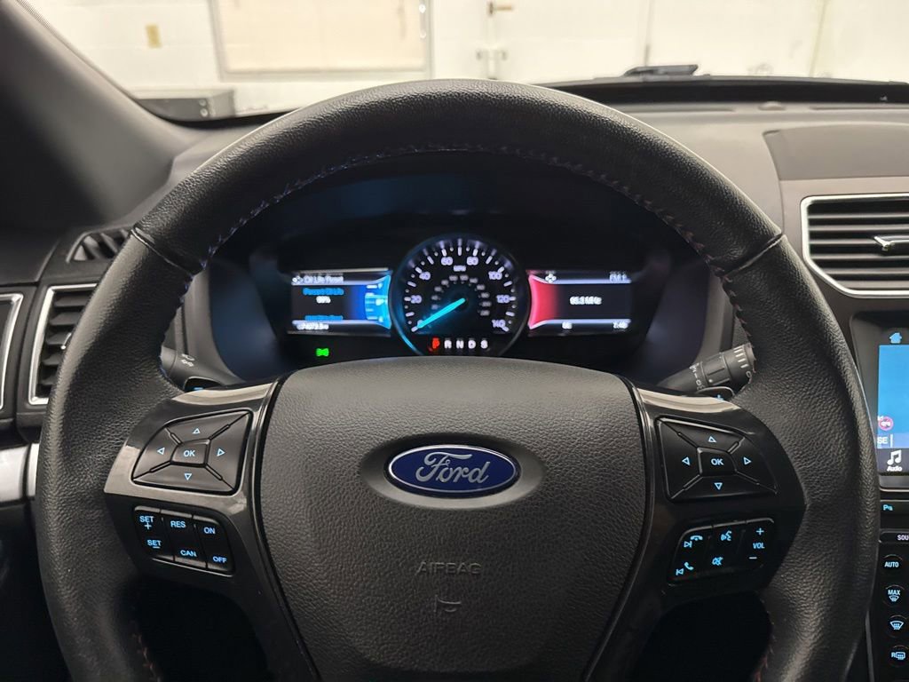 Used 2018 Ford Explorer Sport AWD/4WD image 16