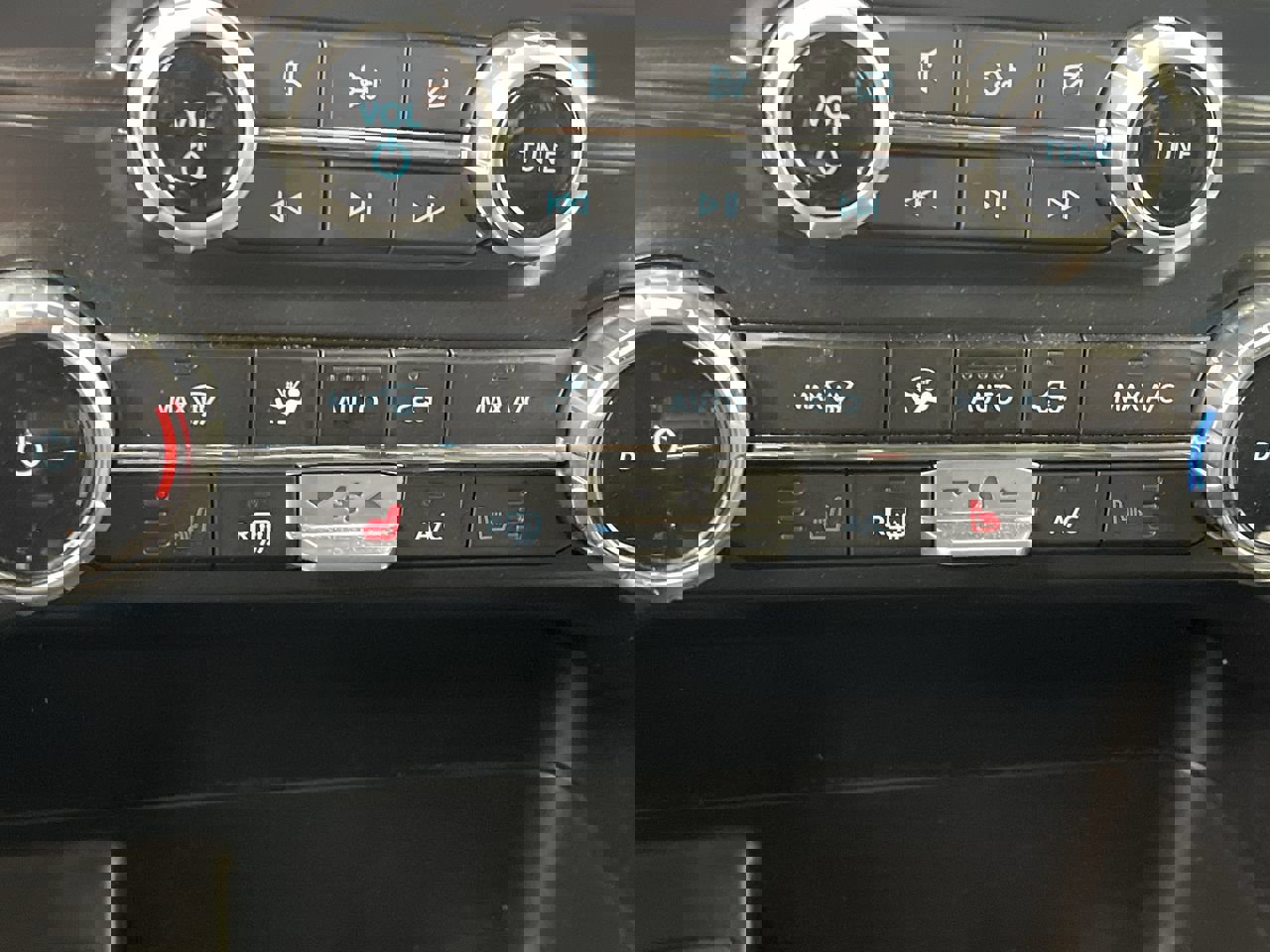 Certified 2023 Ford F150 XLT w/ Equipment Group 302A High image 24