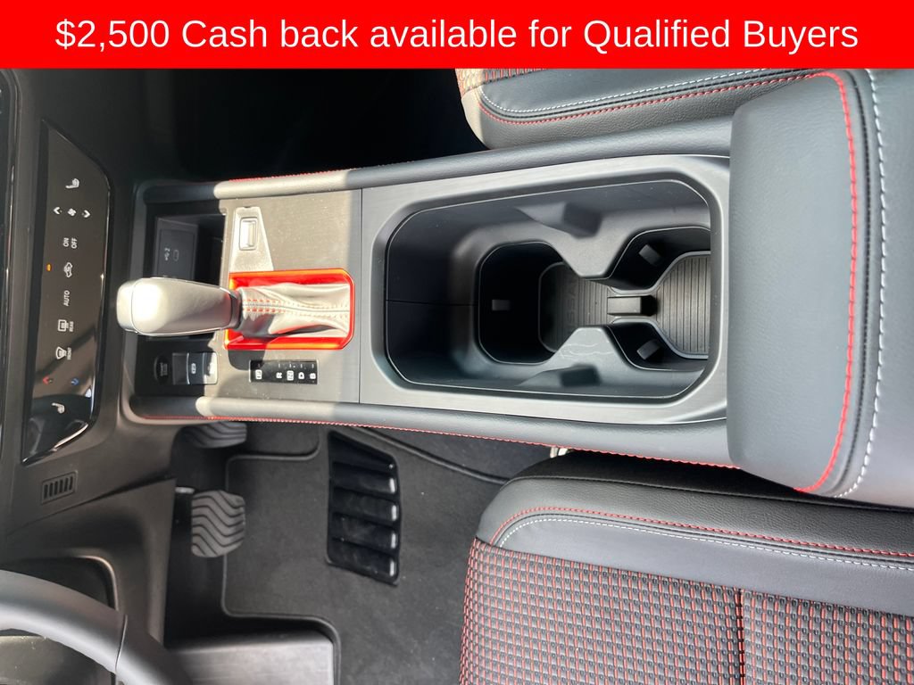 New 2026 Nissan Kicks SR w/ SR Premium Package FWD image 28