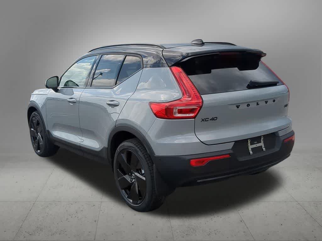 New 2026 Volvo XC40 B5 Ultra w/ Protection Package Premier AWD/4WD image 4