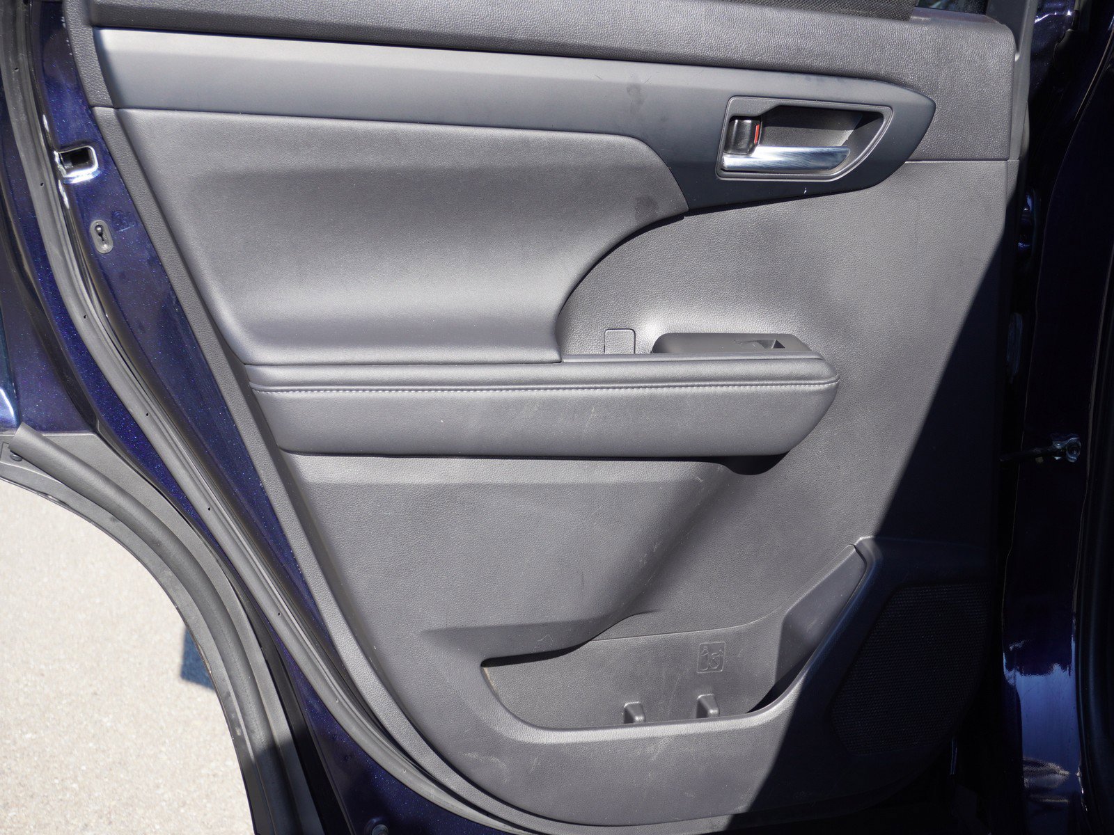 Used 2023 Toyota Highlander XSE image 13