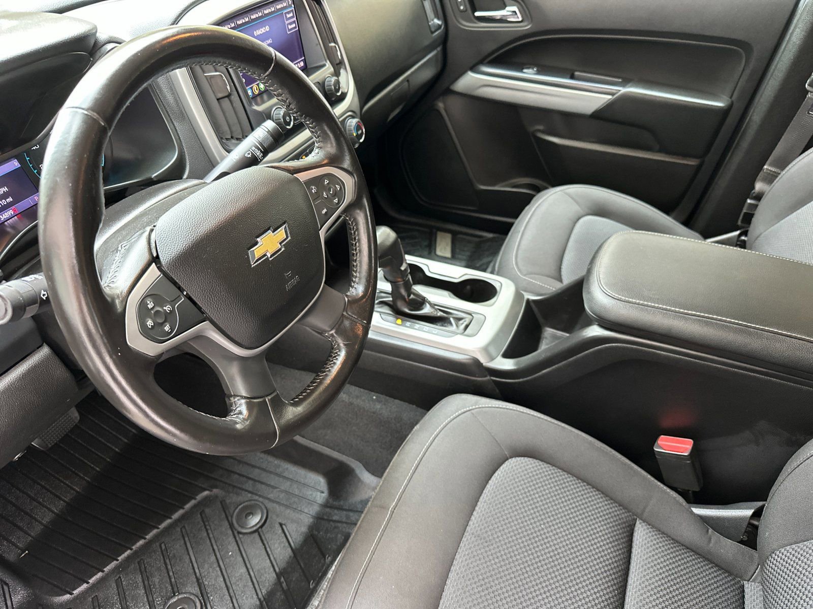 Used 2020 Chevrolet Colorado LT w/ LT Convenience Package image 10