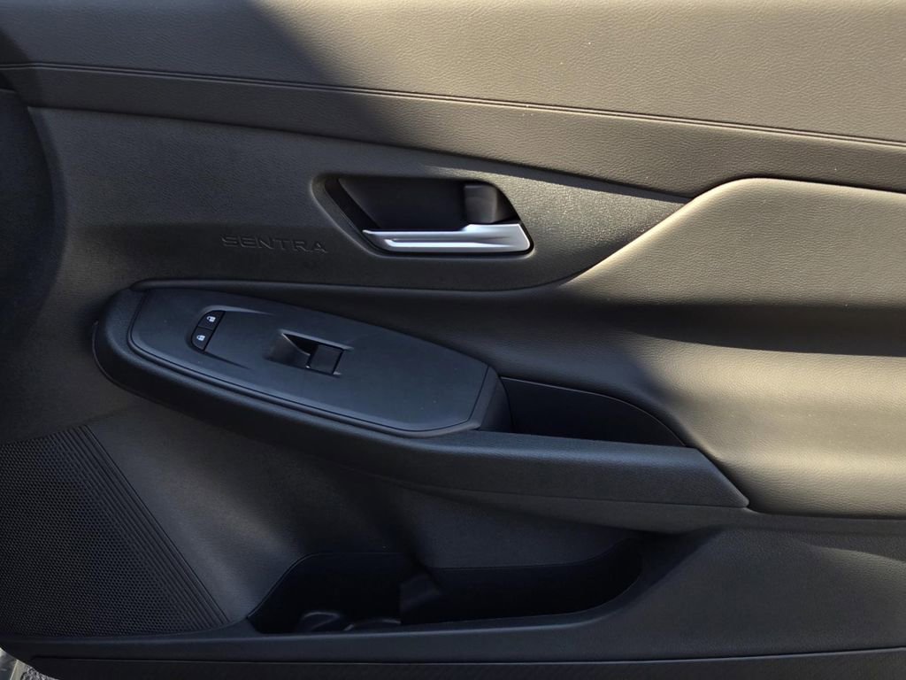 New 2026 Nissan Sentra SV image 8