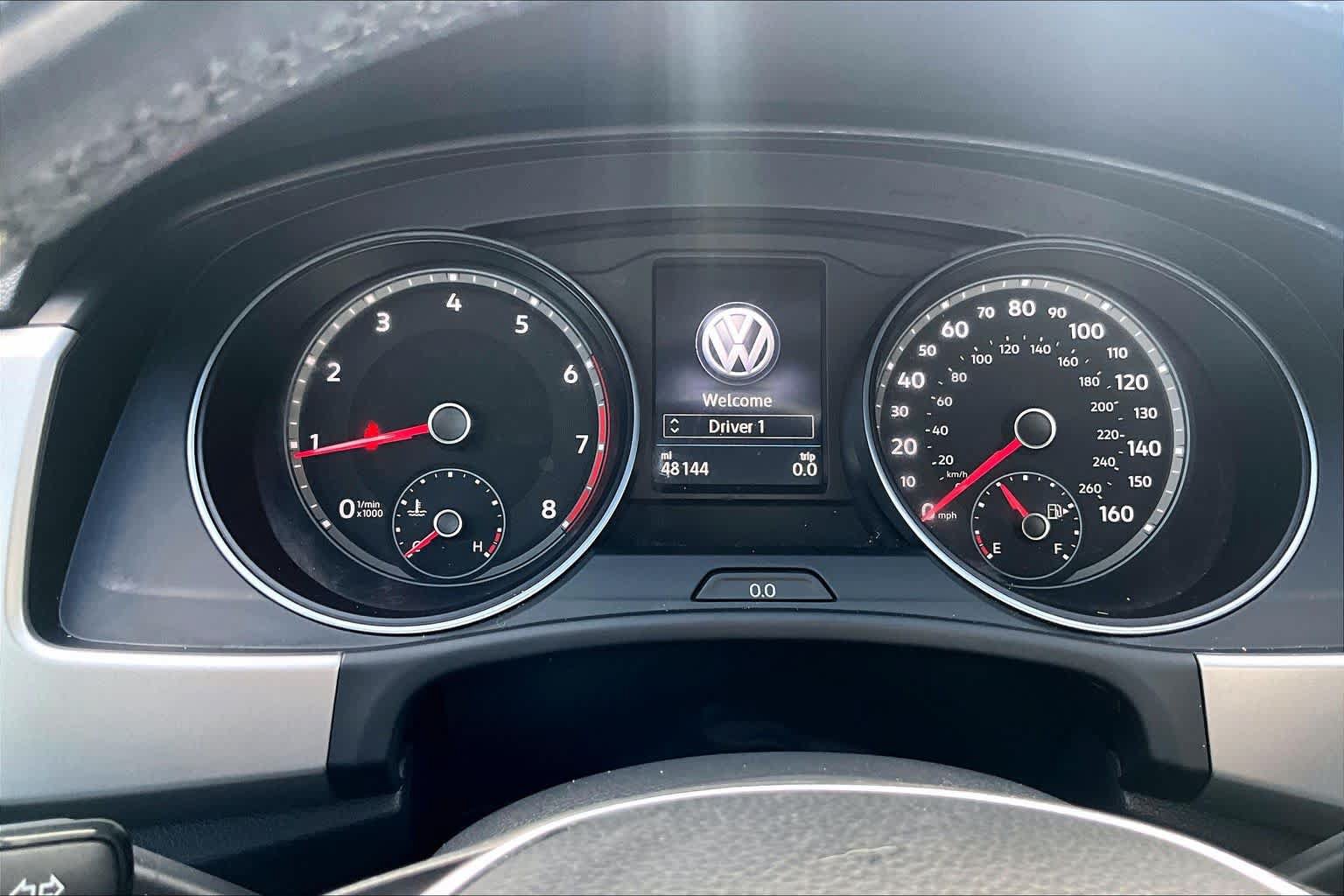 Used 2018 Volkswagen Atlas SEL w/ R-Line Package FWD image 26