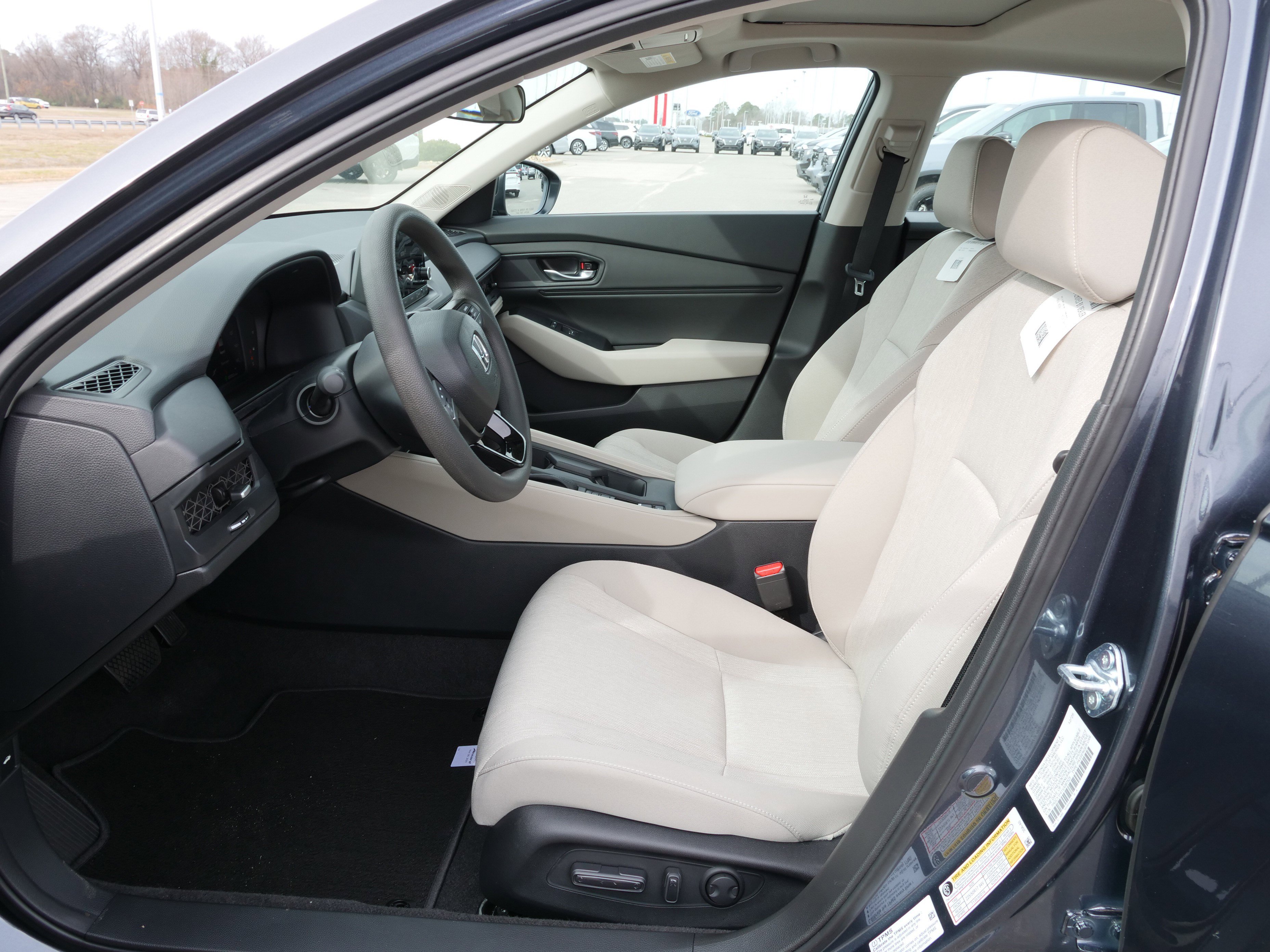 New 2025 Honda Accord SE image 16