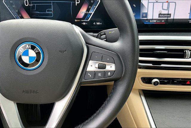 Used 2023 BMW i4 eDrive40 w/ Parking Assistance Package RWD image 21