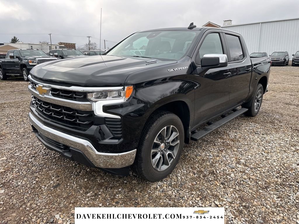 Used 2025 Chevrolet Silverado 1500 LT image 1