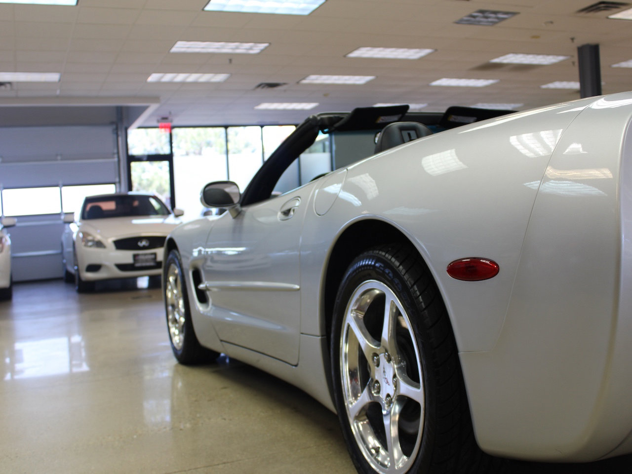 Used 2002 Chevrolet Corvette Convertible w/ Preferred Equipment Group1 image 16