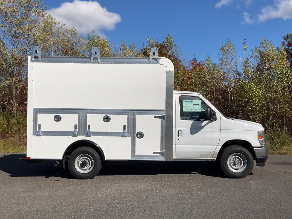 New 2026 Ford E-350 and Econoline 350 Super Duty w/ Power Equipment Group RWD image 23