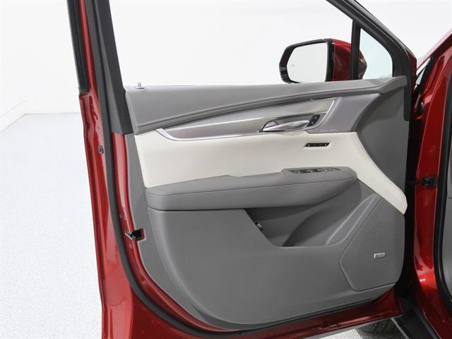 New 2025 Cadillac XT5 Premium Luxury w/ Technology Package image 6