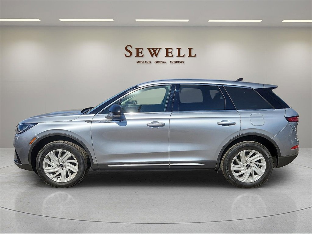 Used 2023 Lincoln Corsair FWD image 2