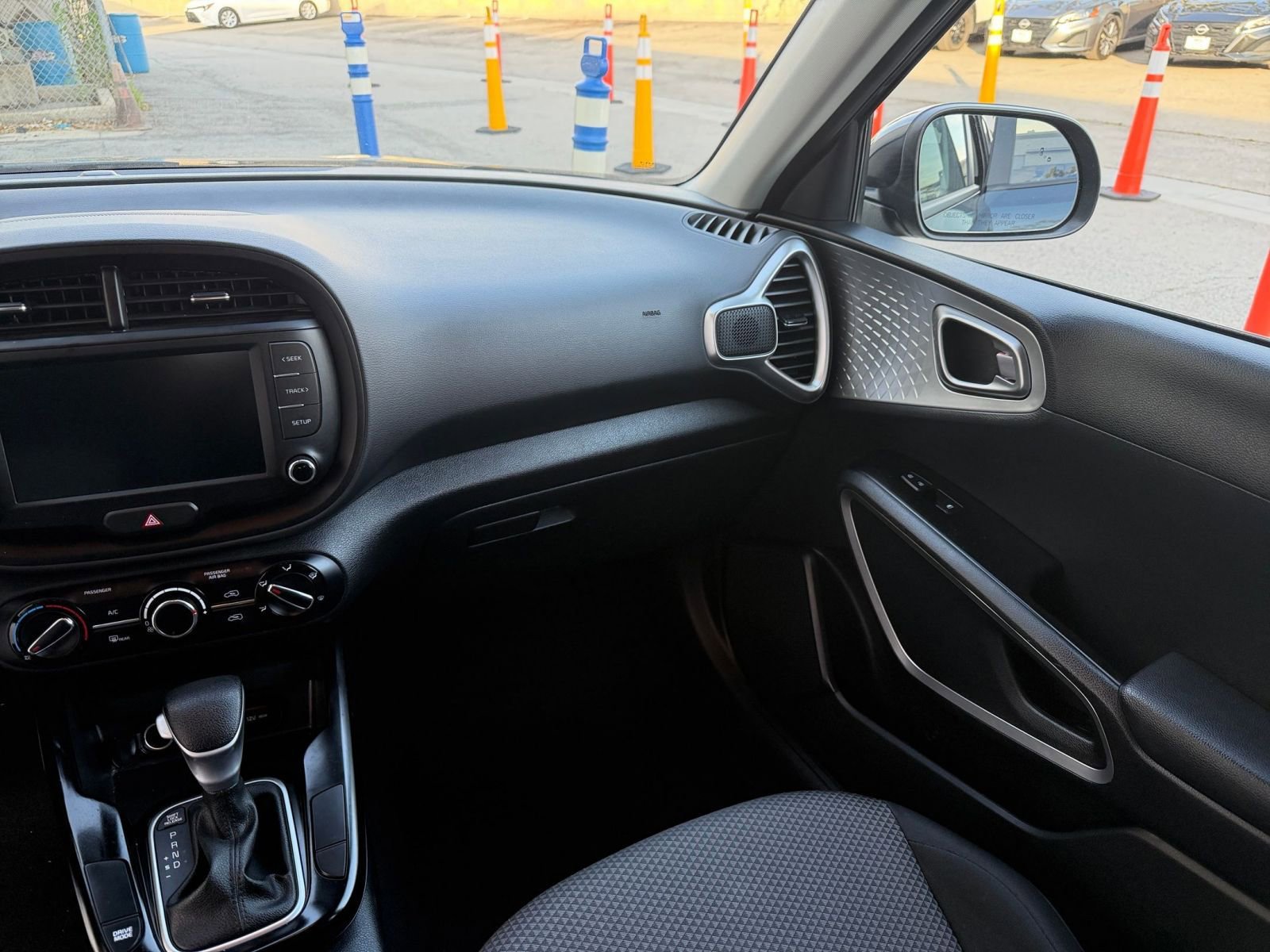 Used 2025 Kia Soul LX w/ LX Technology Package image 33