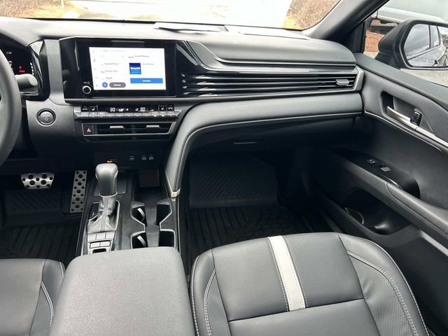 Used 2026 Toyota Camry SE w/ Convenience Package image 15