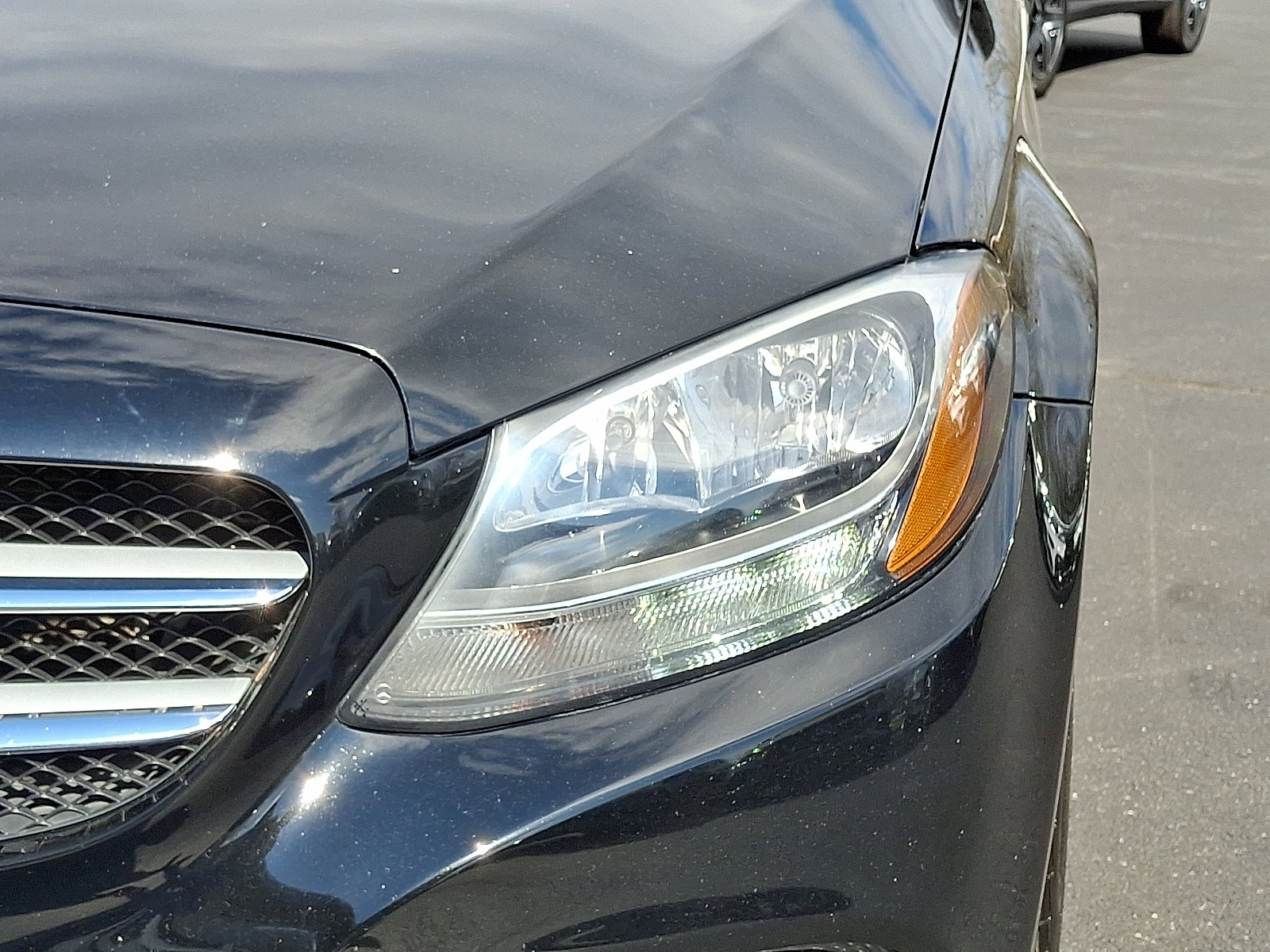Used 2018 Mercedes-Benz C 300 4MATIC Sedan image 9