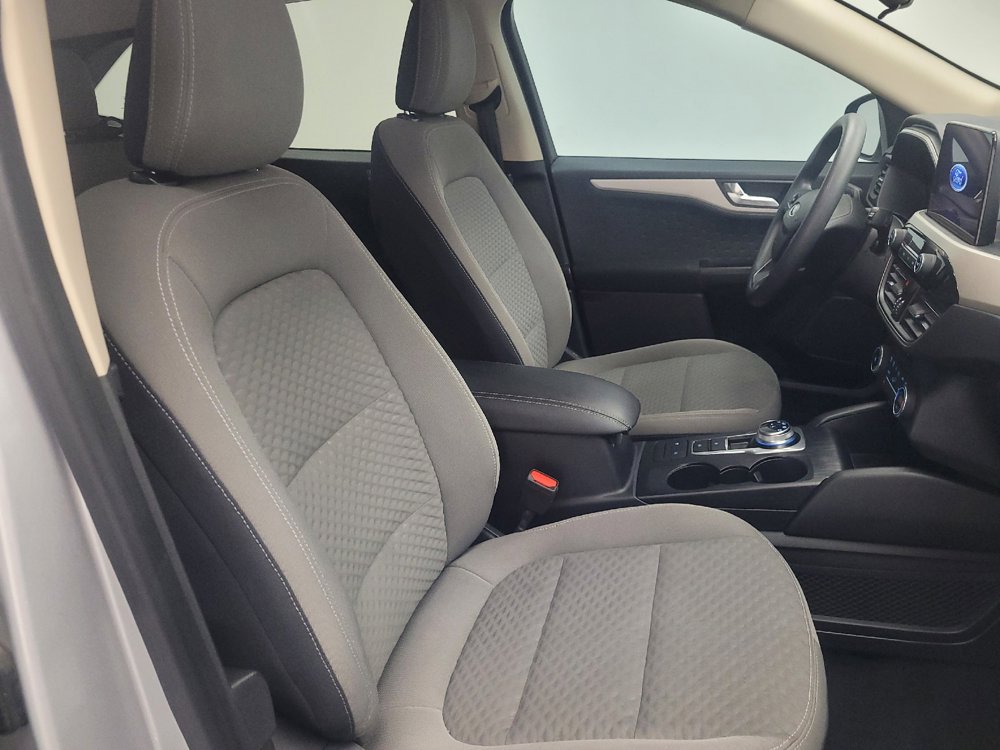 Used 2020 Ford Escape SE image 21