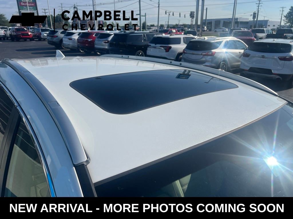 Used 2021 Honda CR-V Touring image 9