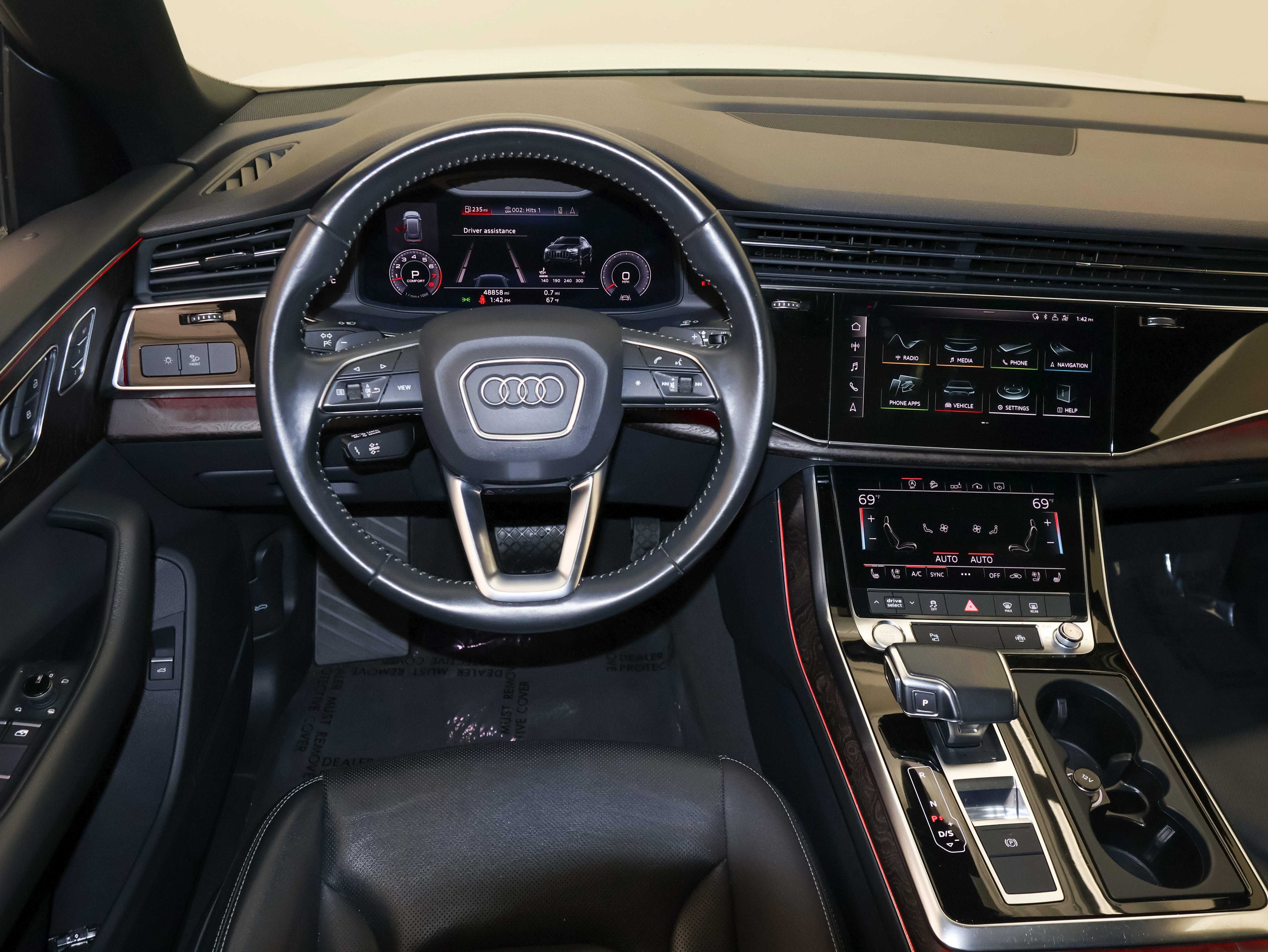 Used 2020 Audi Q8 Premium Plus w/ Premium Plus Package AWD/4WD image 28