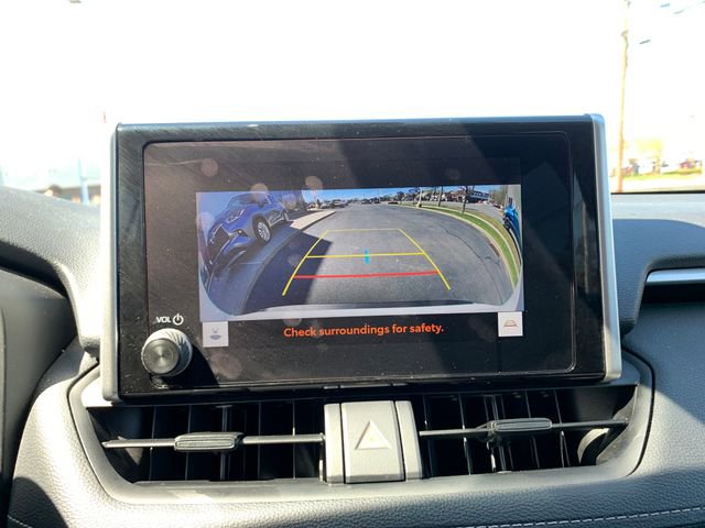 Used 2024 Toyota RAV4 LE AWD/4WD image 22