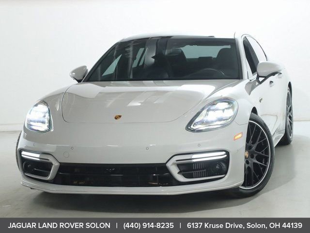 Used 2023 Porsche Panamera 4 image 3