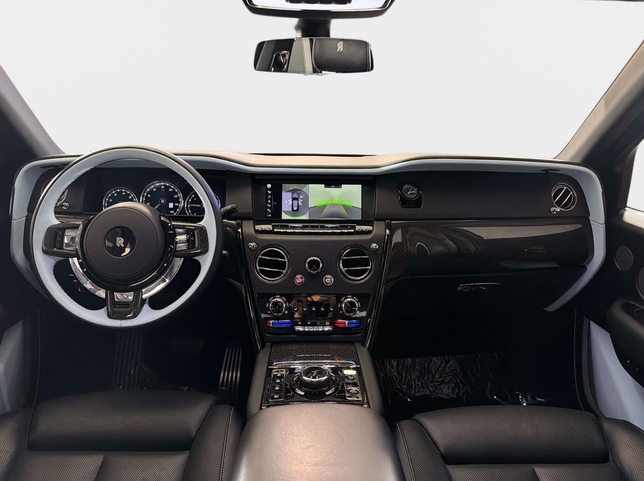 Used 2024 Rolls-Royce Cullinan Black Badge AWD/4WD image 38
