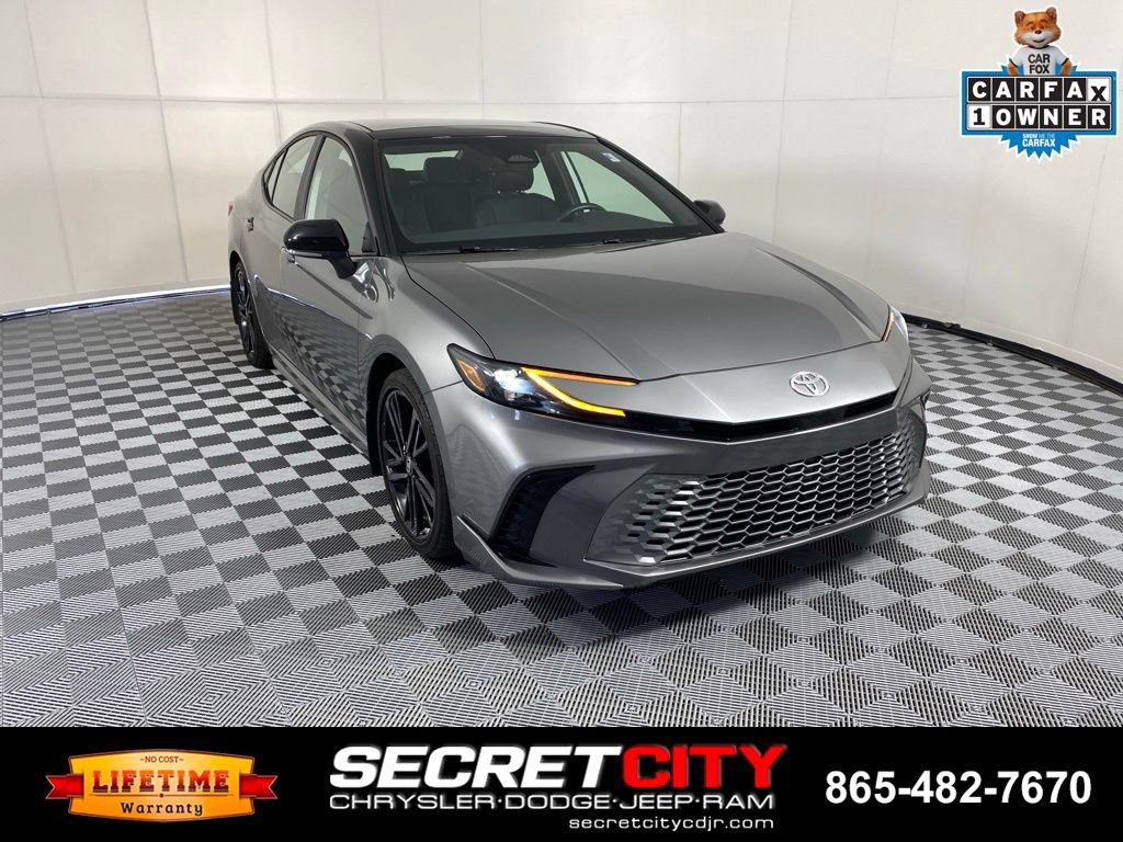 Used 2025 Toyota Camry XSE FWD video 1