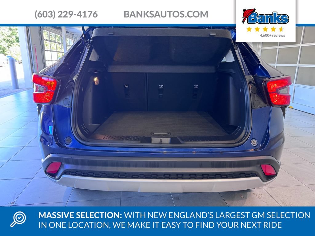 Used 2024 Chevrolet Trax LT w/ Driver Confidence Package FWD image 8