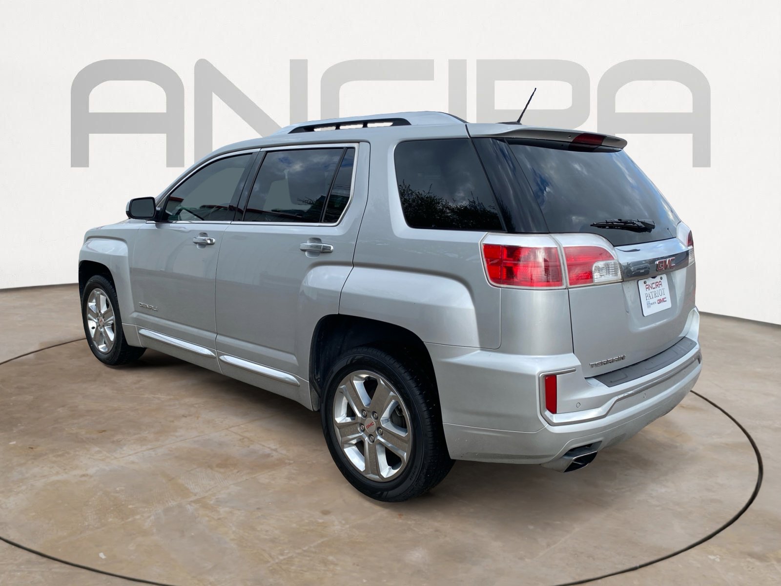 Used 2016 GMC Terrain Denali image 8