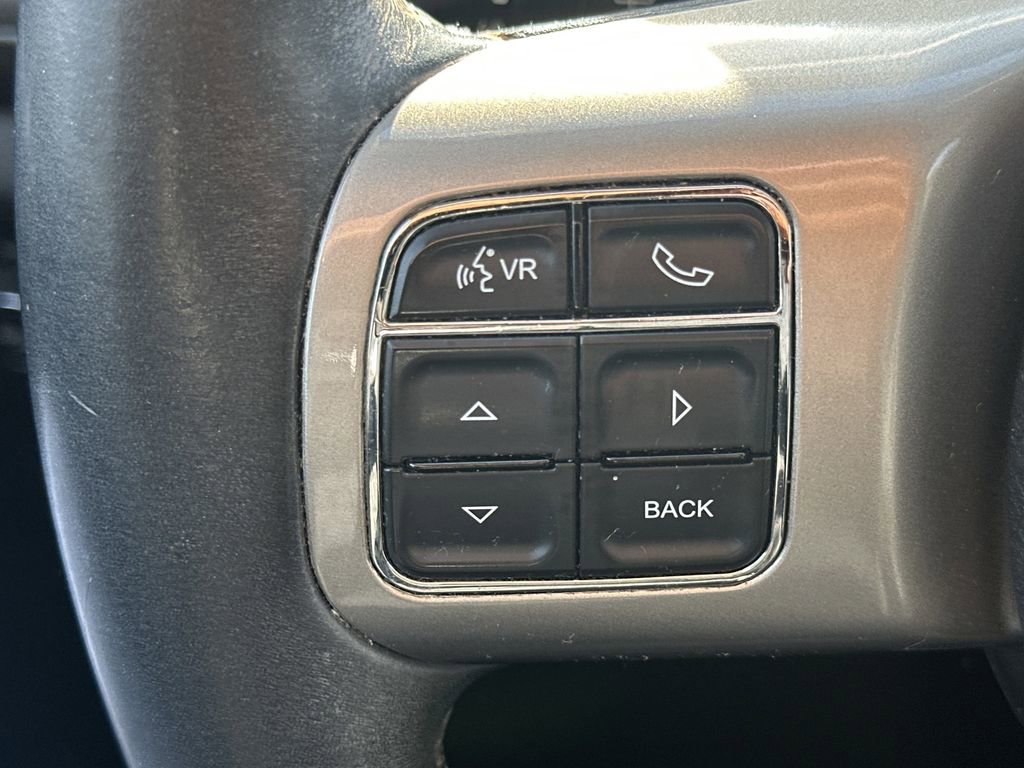 Used 2012 Jeep Grand Cherokee Laredo image 25