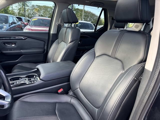 Used 2023 Honda Pilot Touring image 16