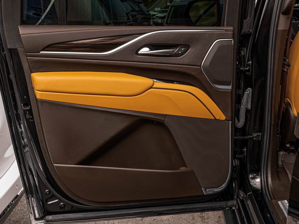 Used 2023 Cadillac Escalade ESV Sport w/ LPO, Floor Liner Package AWD/4WD image 14