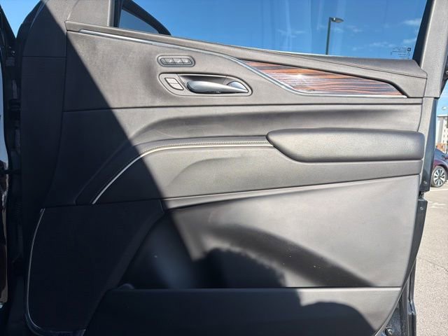 Used 2021 Cadillac Escalade Premium Luxury w/ Driver Assist Tech Package AWD/4WD image 11